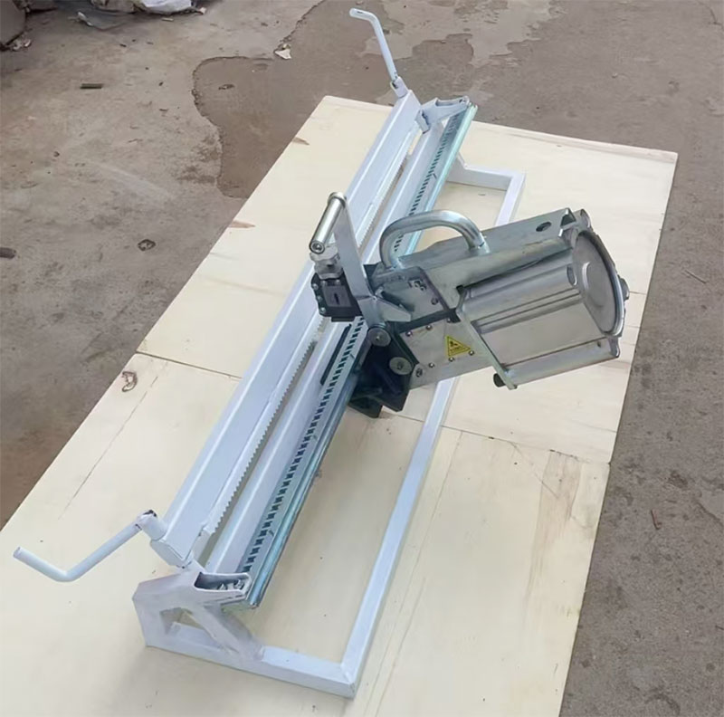 手扳釘扣機2000型